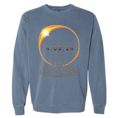 Arkansas Total Solar Eclipse 2024 Bigfoot Solar Eclipse Garment-Dyed Sweatshirt