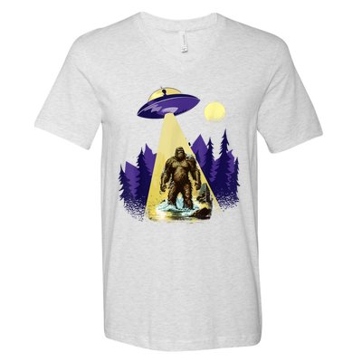 Alien UFO Bigfoot Sasquatch Hunter In National Park V-Neck T-Shirt