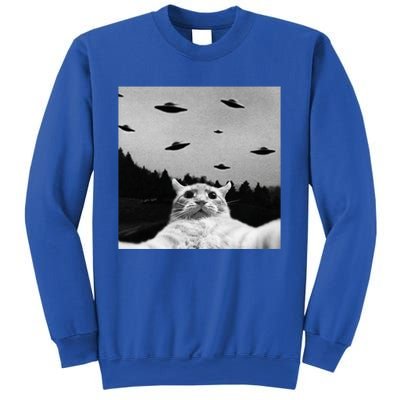 Alien UFO Funny Cat Selfie Sweatshirt