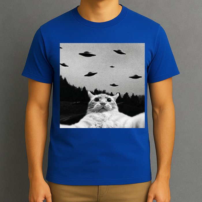 Alien UFO Funny Cat Selfie T-Shirt