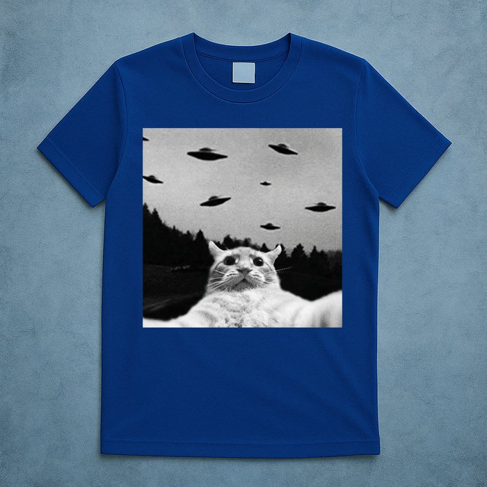 Alien UFO Funny Cat Selfie T-Shirt