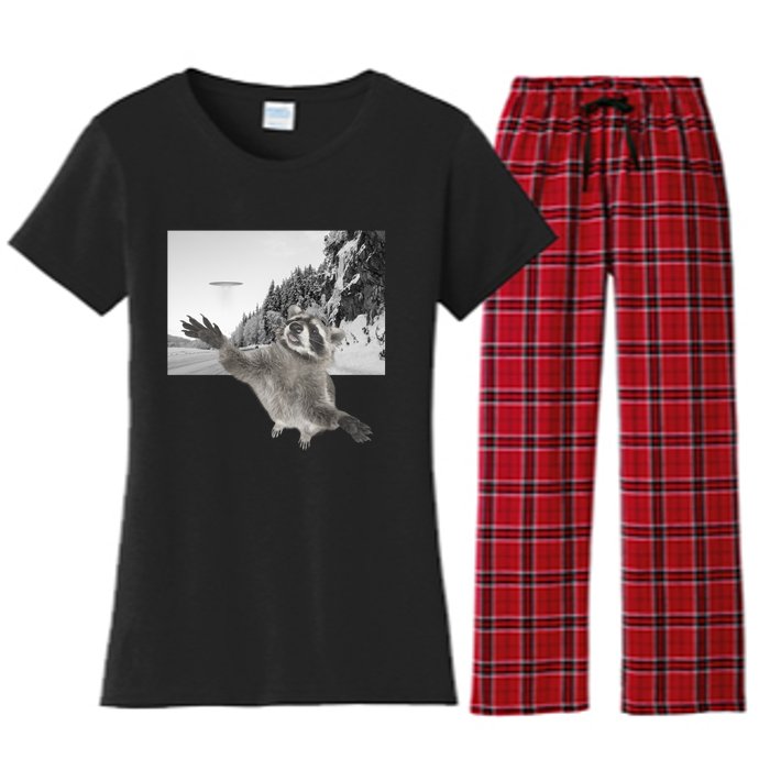 Alien UFO Funny Raccoon Reaching, Funny Raccoon Alien Women's Flannel Pajama Set