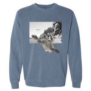 Alien UFO Funny Raccoon Reaching, Funny Raccoon Alien Garment-Dyed Sweatshirt