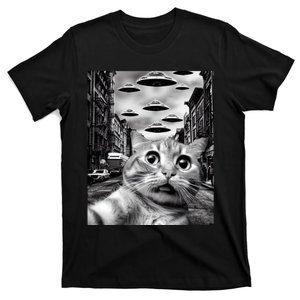 Alien UFO Funny Cat Selfie T-Shirt