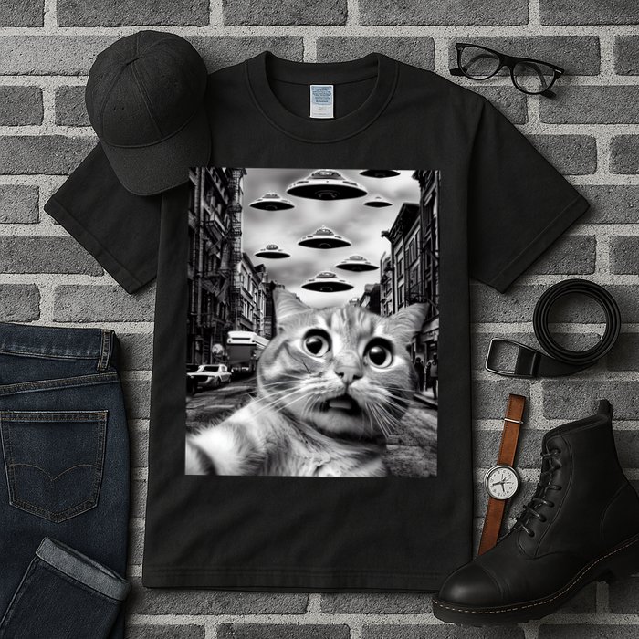Alien UFO Funny Cat Selfie Tall T-Shirt