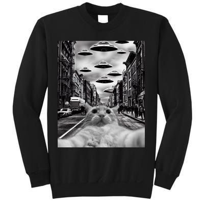 Alien UFO Funny Cat Selfie Sweatshirt