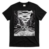 Alien UFO Funny Cat Selfie T-Shirt