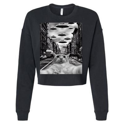 Alien UFO Funny Cat Selfie Cropped Pullover Crew