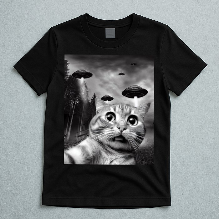 Alien UFO Funny Cat Selfie T-Shirt