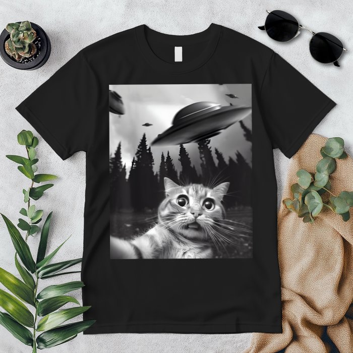 Alien UFO Funny Cat Selfie Premium T-Shirt