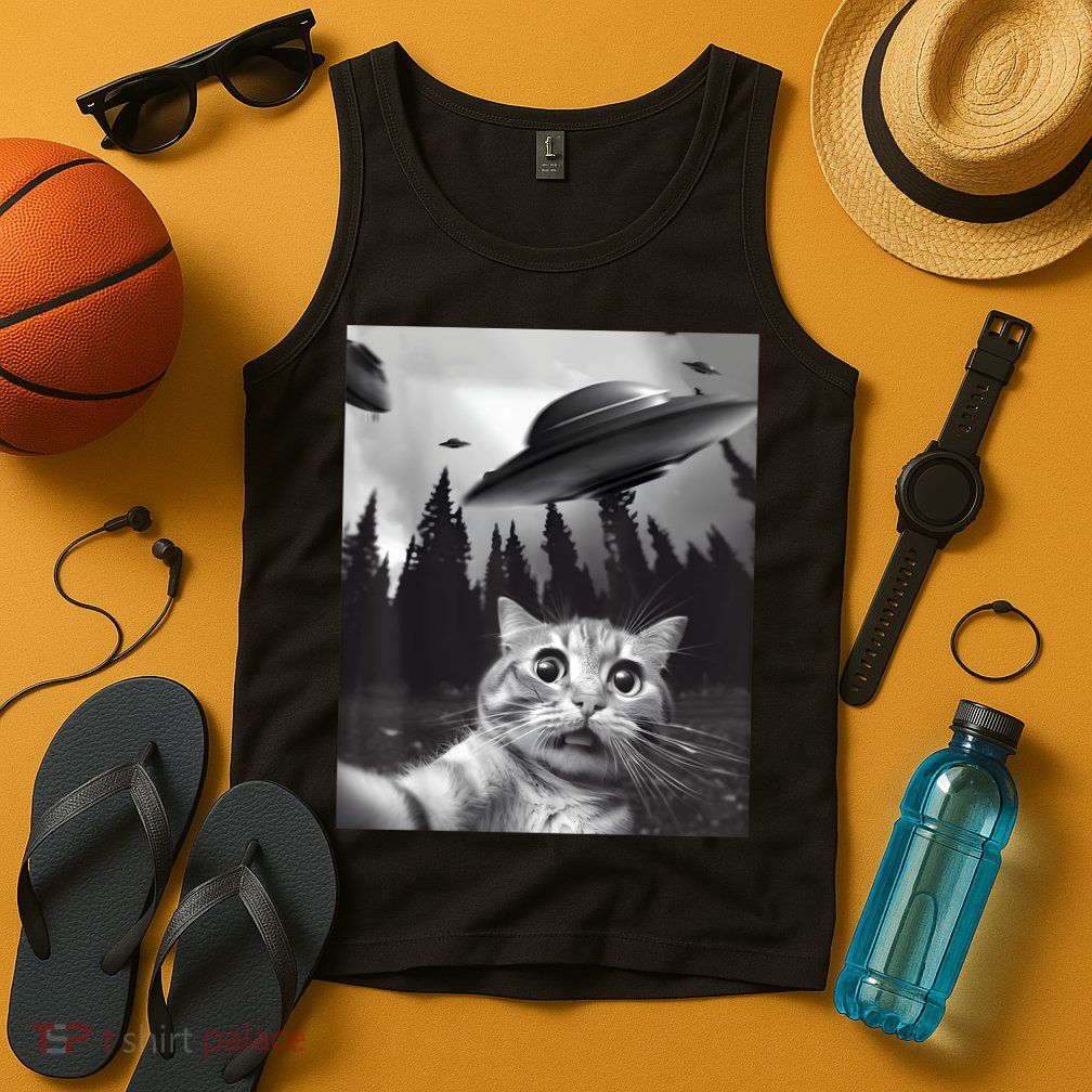Alien UFO Funny Cat Selfie Tank Top