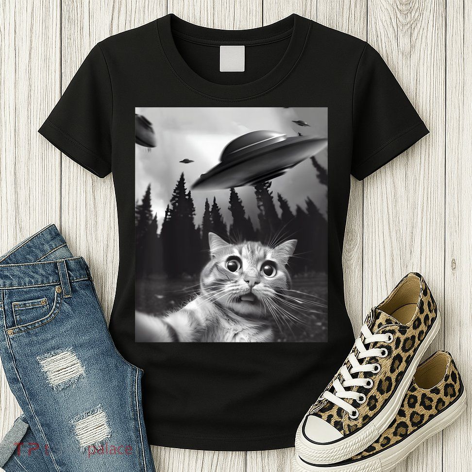 Alien UFO Funny Cat Selfie Womens T-Shirt