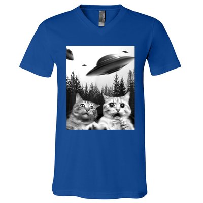 Alien UFO Funny Cat Selfie V-Neck T-Shirt