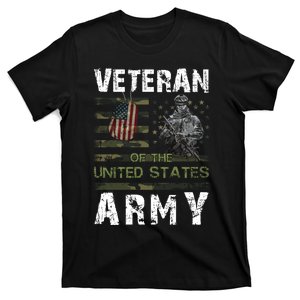 Army Veteran American Flag Camo Line Gift T-Shirt