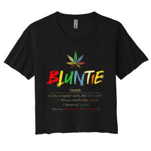 Aunt Wear Bluntie Funny Aunt Weed Women's Crop Top Tee