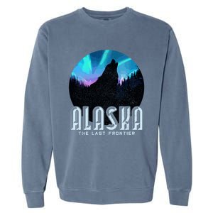 Alaska Wolf The Last Frontier Nature Souvenir Gift Cute Gift Garment-Dyed Sweatshirt