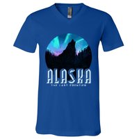 Alaska Wolf The Last Frontier Nature Souvenir Gift Cute Gift V-Neck T-Shirt