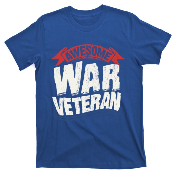 Awesome War Veteran Gift Retro America Flag Gift Veteran's Day Gift T-Shirt