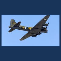 B-17G FLYING FORTRESS Kids T-Shirt