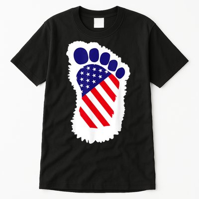 Bigfoot 4th Of July Bigfoot American Flag Tall T-Shirt
