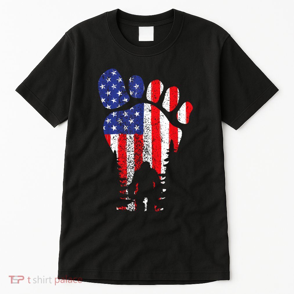 Bigfoot 4th Of July Sasquatch American Flag Patriotic Tall T-Shirt