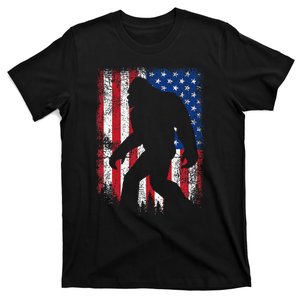 Bigfoot 4th Of July American USA Flag Patriotic Veterans Day T-Shirt