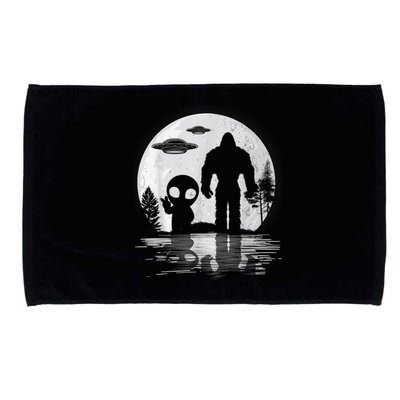 Bigfoot And Alien UFO Moon Sasquatch Bigfoot Lovers Microfiber Hand Towel