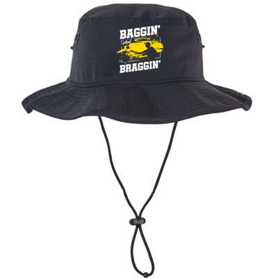 Baggin´ And Braggin´ | Bean Bag Toss | Cornhole Player Bucket Hat