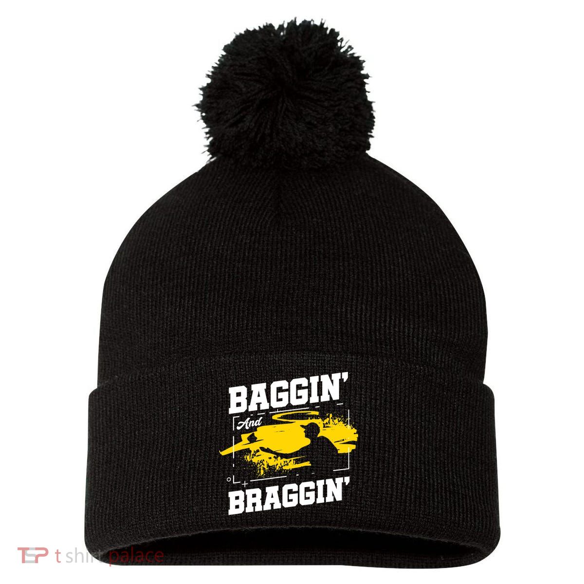 Baggin´ And Braggin´ | Bean Bag Toss | Cornhole Player Pom Pom 12in Knit Beanie