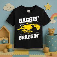 Baggin´ And Braggin´ | Bean Bag Toss | Cornhole Player Toddler T-Shirt