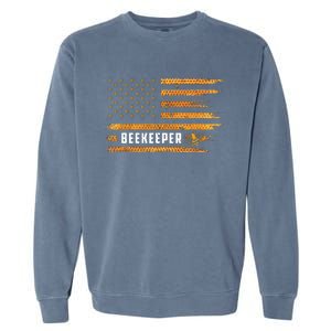 Beekeeping American Flag Honeycomb Honey Bees Beekeeper Garment-Dyed Sweatshirt