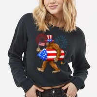 Bigfoot American Flag Funny 4th Of July Sasquatch Believe Cropped Pullover Crew