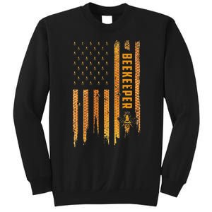 Beekeeping American Flag Honeycomb Honey Bees Beekeeper Sweatshirt