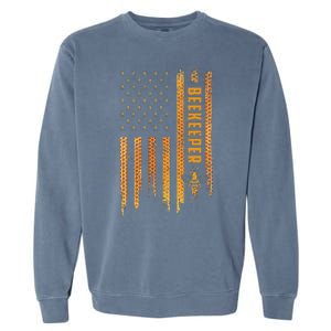 Beekeeping American Flag Honeycomb Honey Bees Beekeeper Garment-Dyed Sweatshirt