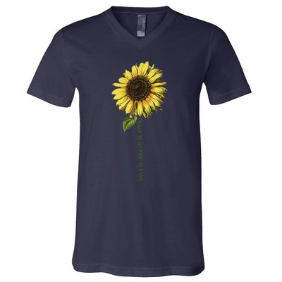 Being A Gigi Makes My Life Complete Gift Sunflower V-Neck T-Shirt