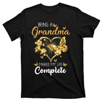 Being A Grandma Makes My Life Complete Announcement Funny T-Shirt