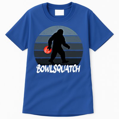 Bowlsquatch Bigfoot Bowling Ball Sasquatch Bowler Squatch Gift Tall T-Shirt