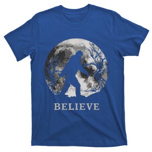 Bigfoot Believe Funny Sasquatch Yeti Full Moon Halloween T-Shirt