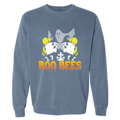 Boo Bees Halloween Couples Gift Garment-Dyed Sweatshirt