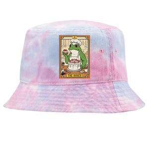 Baker Baking Lover Frog Making Cake The Baker Tarot Card Tie-Dyed Bucket Hat