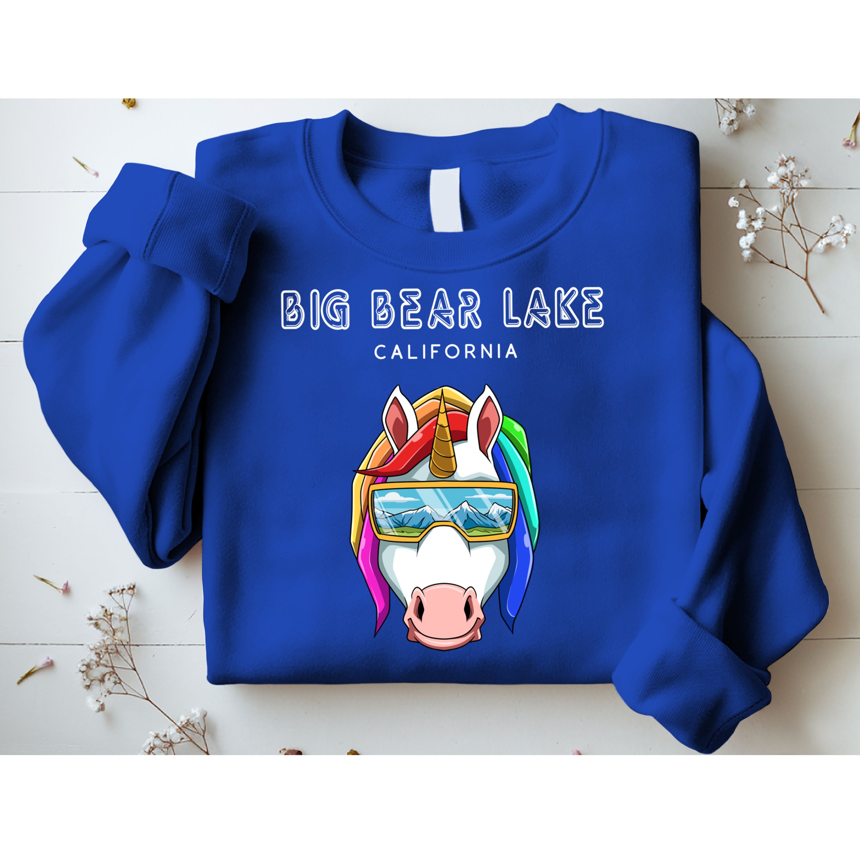 Big Bear Lake California Usa Ski And Snowboard Unicorn Great Gift Sweatshirt