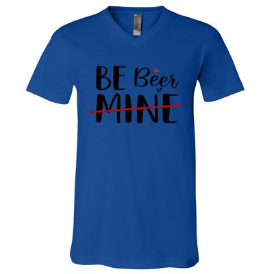 Be Beer Mine Funny Beer Lover Happy Valentine's Day Funny Gift Cool Gift V-Neck T-Shirt