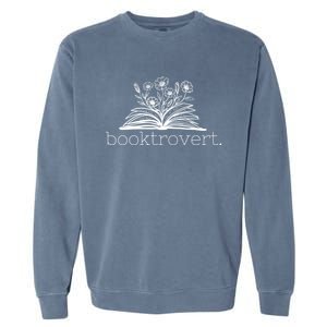 Booktrovert Book Reader Gift Garment-Dyed Sweatshirt