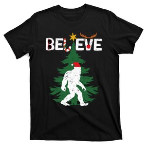 Believe Bigfoot Sasquatch Yeti Santa Hat Christmas Pajamas T-Shirt