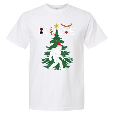 Believe Bigfoot Sasquatch Yeti Santa Hat Christmas Pajamas Garment-Dyed Heavyweight T-Shirt