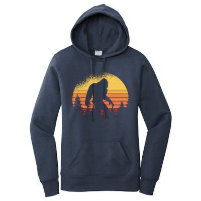 Bigfoot Believer Silhouette Sasquatch Women's Pullover Hoodie