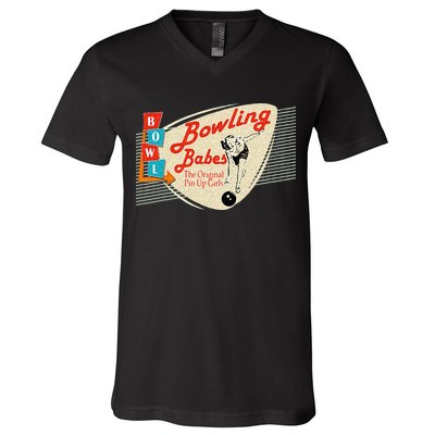 Bowling Babes Vintage Retro Matching Bowling Team V-Neck T-Shirt