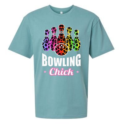 Bowler Chick Bowling Ball Leopard Art Bowling Sueded Cloud Jersey T-Shirt