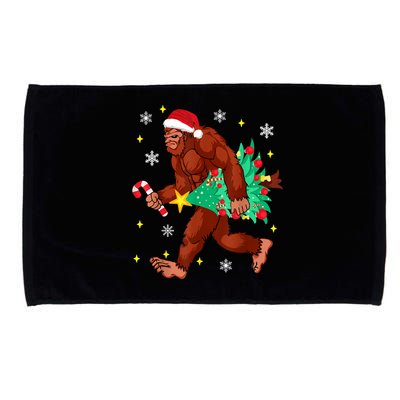 Bigfoot Carrying Christmas Tree Funny Xmas 2021 Sasquatch Microfiber Hand Towel