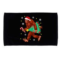 Bigfoot Carrying Christmas Tree Funny Xmas 2021 Sasquatch Microfiber Hand Towel